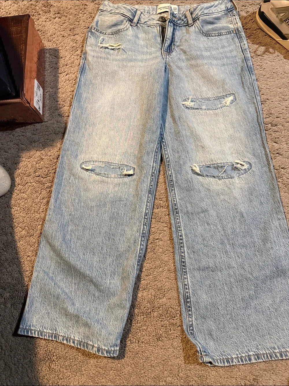 abercrombie kids light blue low rise baggy jeans